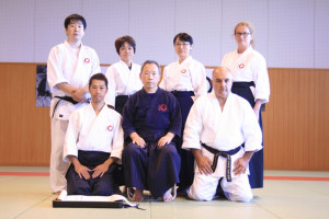 RAY GACITA氏(前列右端)